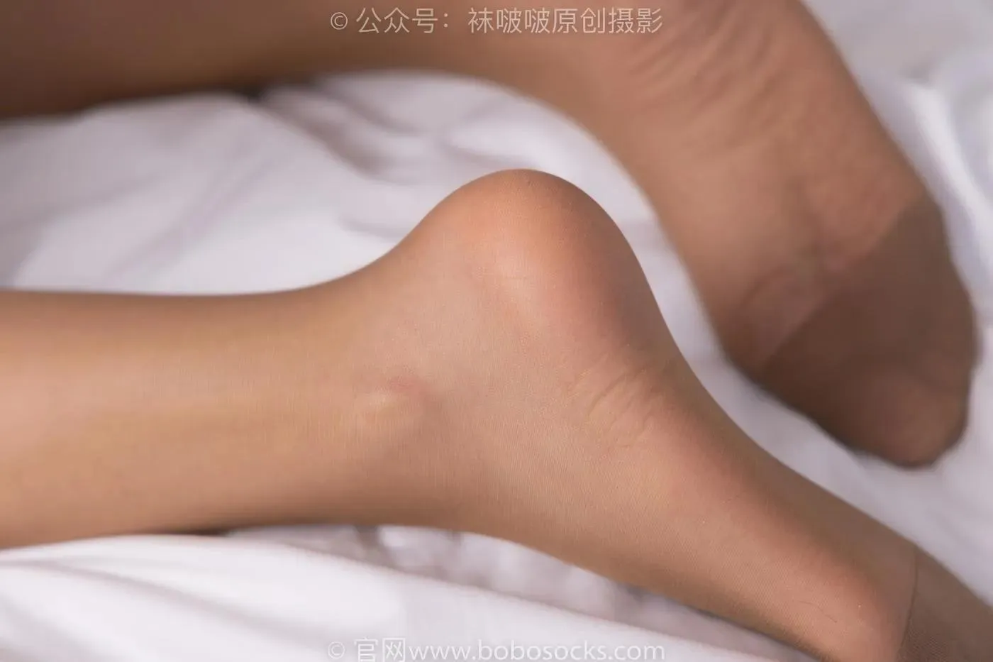 [BoBoSocks袜啵啵]NO.171 小甜豆-高跟鞋、板鞋、咖啡丝、女仆装 [147P]插图4
